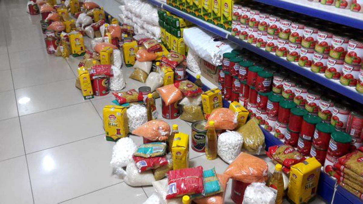Merhamet Eli Derneği\'nden 55 Aileye Yardım Yapıldı