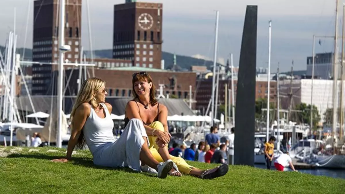 Norveç 2025'te Benzin ve Dizel ile Çalışan Otomobilleri Yasaklayacak