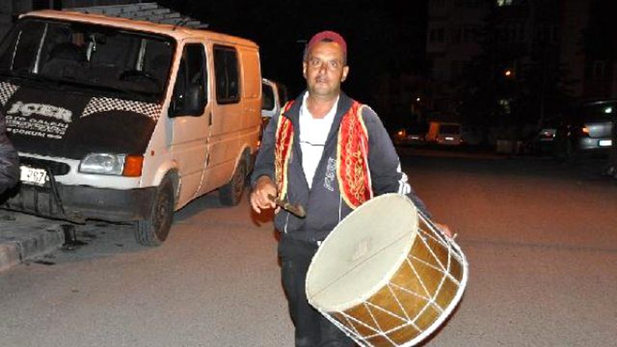 Ramazan Davulcuları Mehter Marşı ile Sokaklarda