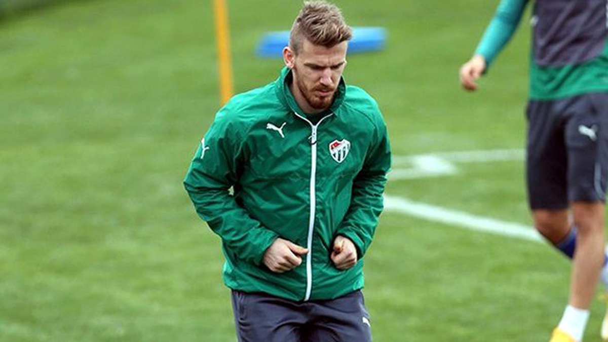 Serdar Aziz: Şenol Güneş\'le Çalışıp Şampiyonlar Ligi\'nde Oynamak İstiyorum