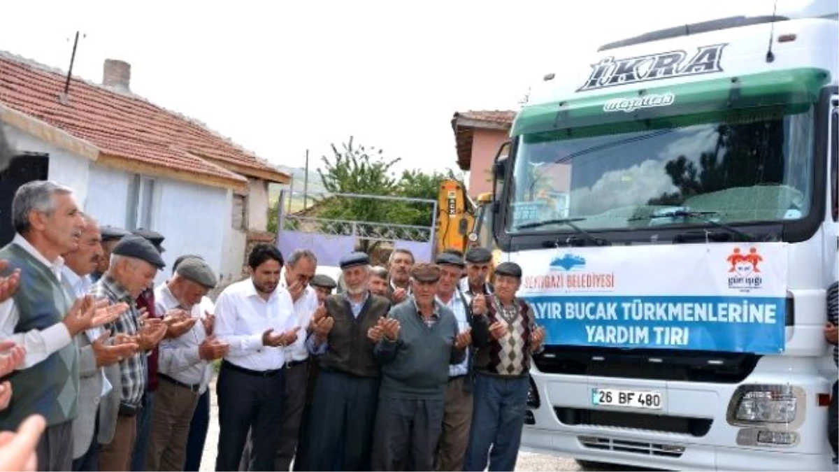 Seyitgazi\'den Türkmenlere Yardım Tırı