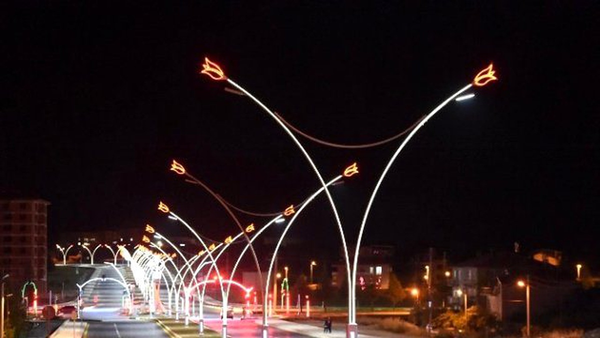 Uşak\'ın İstiklal Caddesi\'nde Örnek Çalışmalar