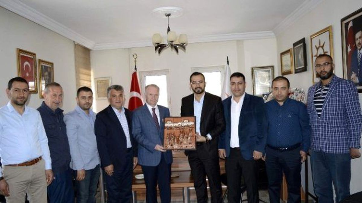 Vali Ceylan\'dan AK Parti İl Başkanı Tanrıver\'e Veda Ziyareti