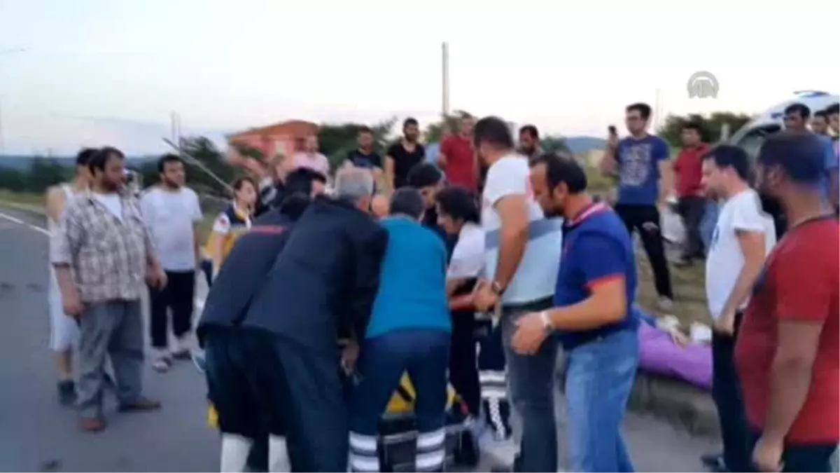 Ambulans Devrildi: 1 Ölü, 3 Yaralı