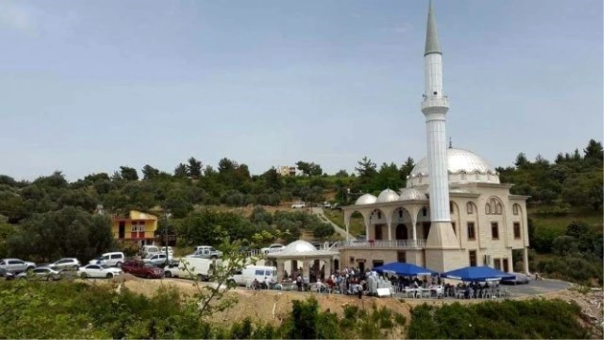 Babası Adına Manavgat\'a Cami Yaptırdı