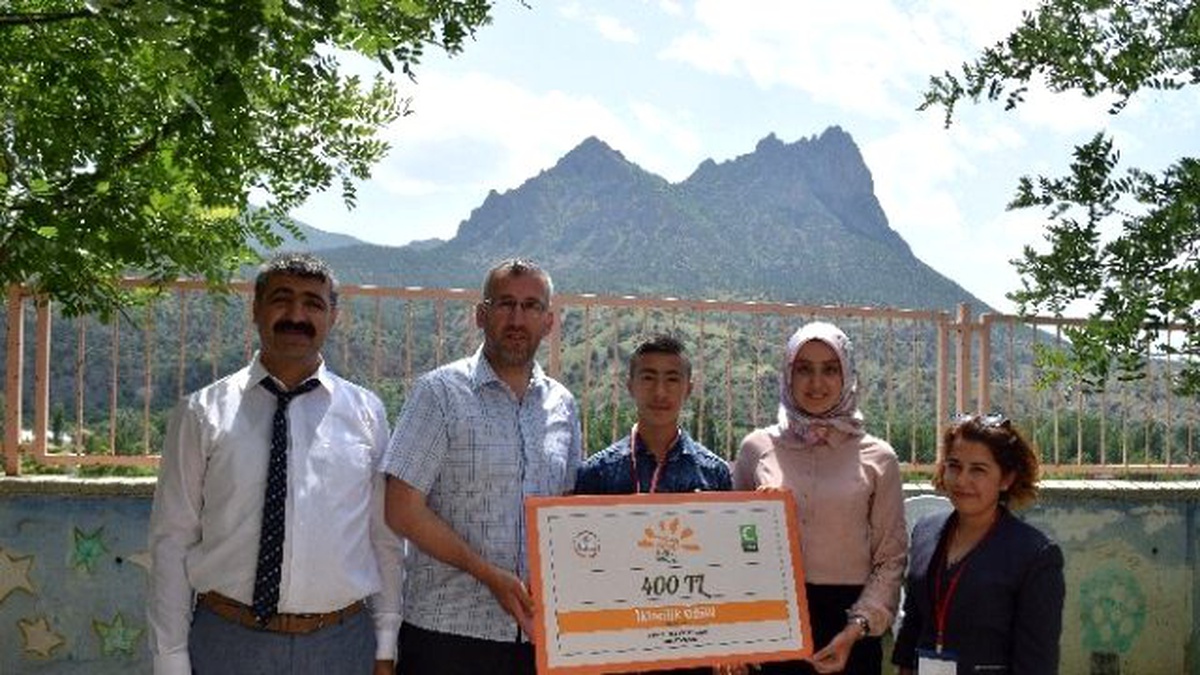 Bağımlılık\' Konulu Şiir Yarışması İkincisi Sarıcakaya\'dan