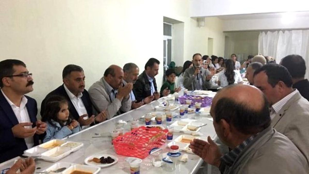 Başkan Mehmet Cabbar İlk İftarını Şehidin Köyünde Açtı