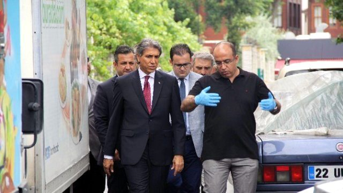 Başkan Mustafa Demir, Patlamanın Olduğu Bölgede İncelemelerde Bulundu