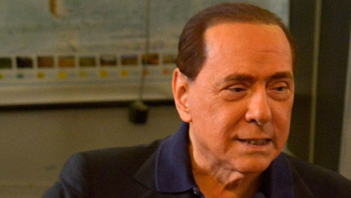 Berlusconi Hastaneye Kaldırıldı