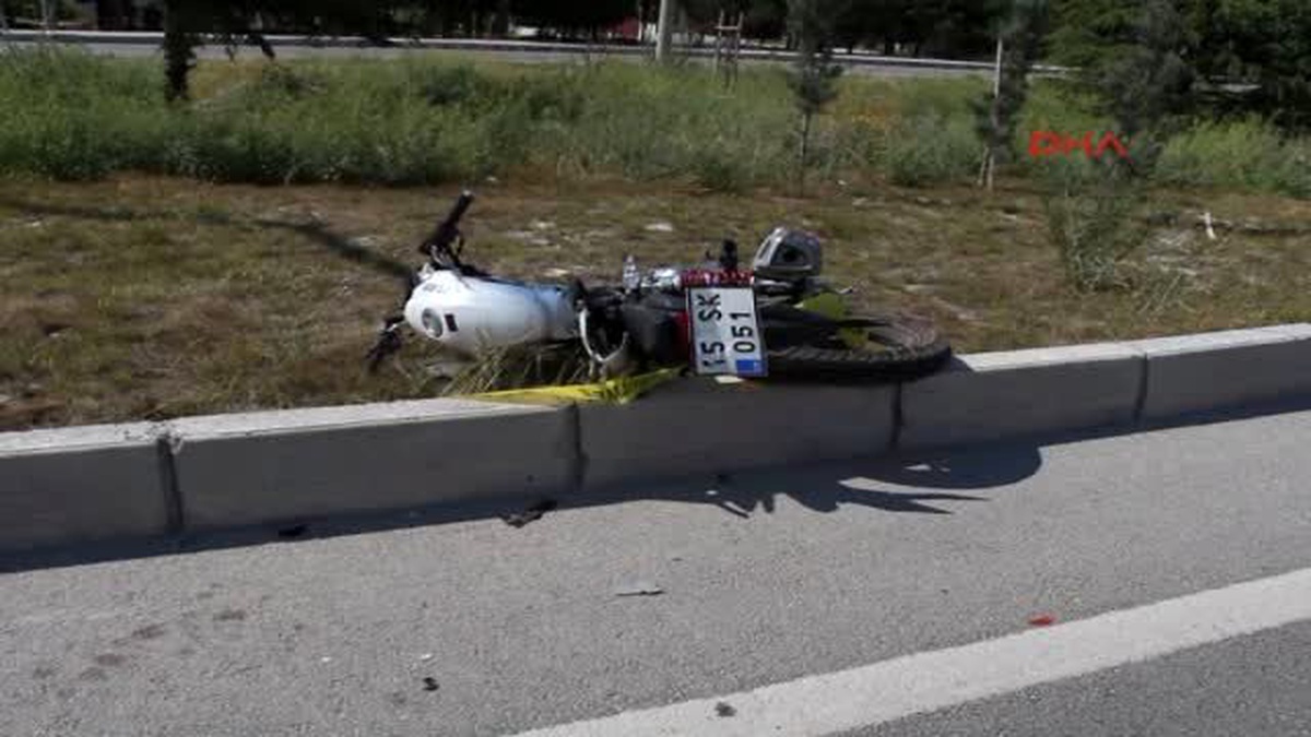 Burdur\'da Otomobille Motosiklet Çarpıştı 1 Ölü