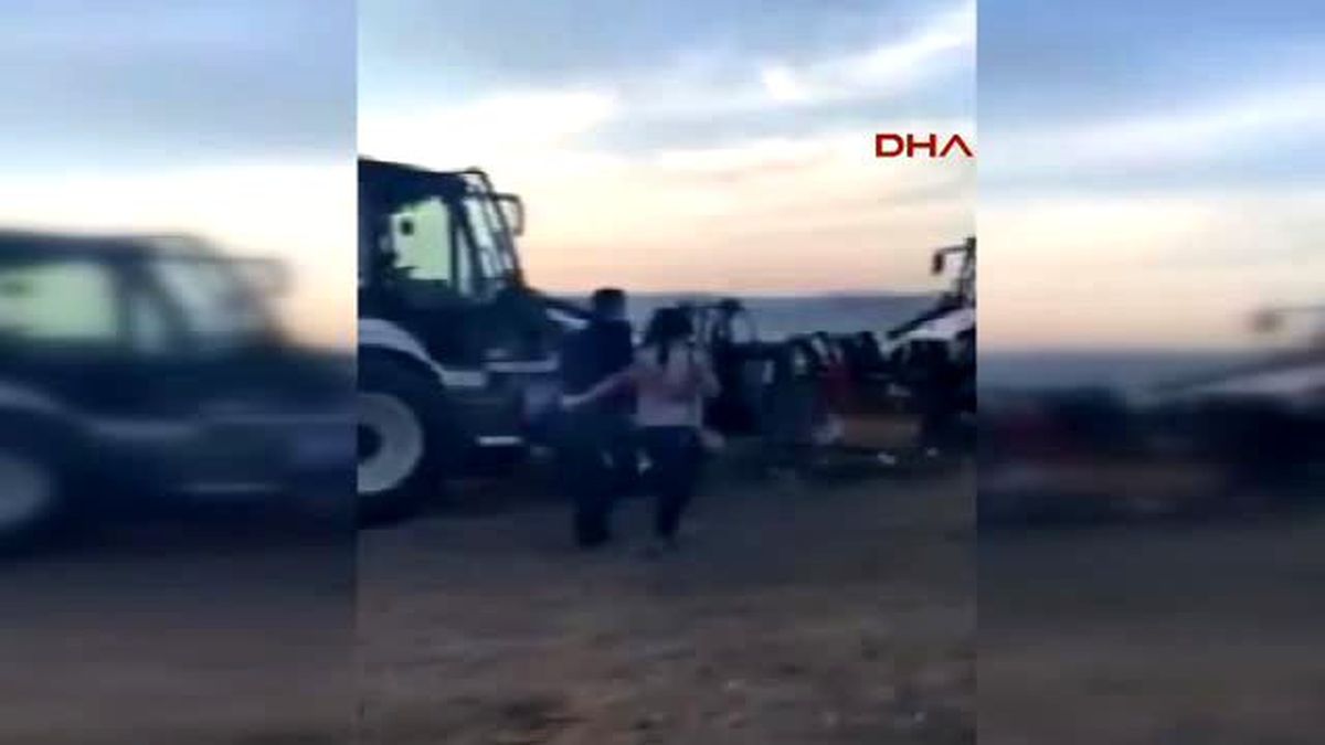 Çanakkale Kepçe Operatörünün Evlilik Teklifi Böyle Olur