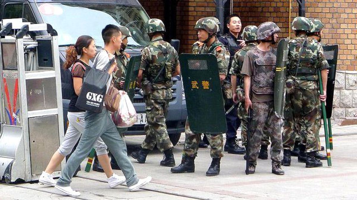 Çin'den, Seyahat Etmek İsteyen Uygurlara Genetik Takip