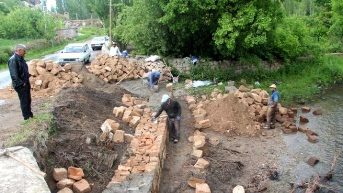 Develi Belediyesi Ekipleri Yol Çalışmalarına Başladı