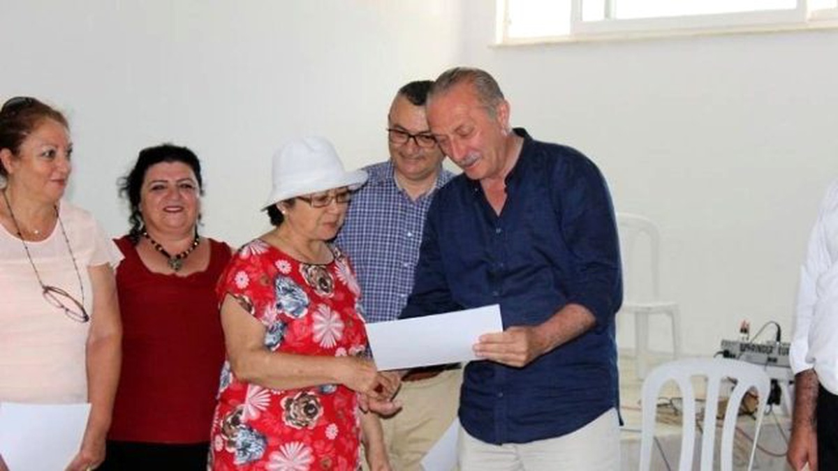 Didim\'de Kültür Sanat Atölyesi Kursiyerlere Sertifikalarını Aldı
