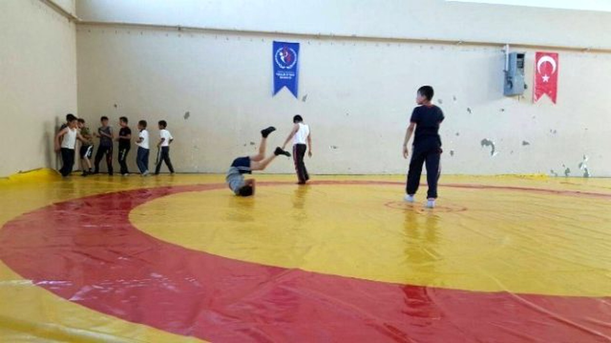 Diyarbekirsporlu Güreşçilere Durmak Yok