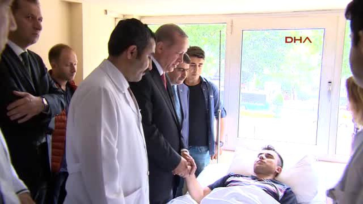 Erdoğan Yaralıları Ziyaret Etti