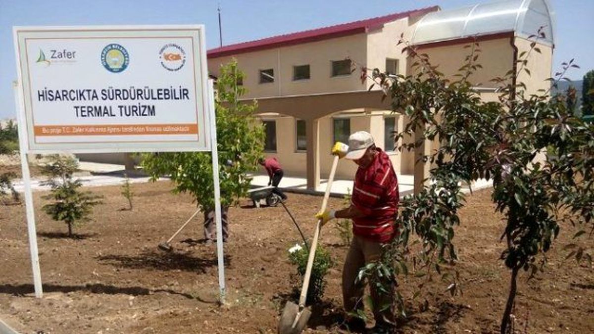 Esire Termal Turizm Merkezi\'nde Çevre Düzenlemesi