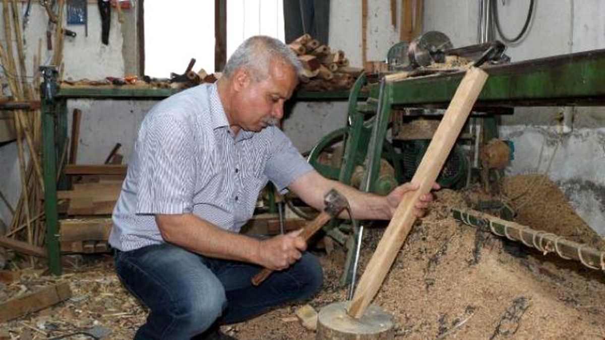 Evinin Altındaki Atölyede 26 Yıldır Dilsiz Kaval Üretiyor
