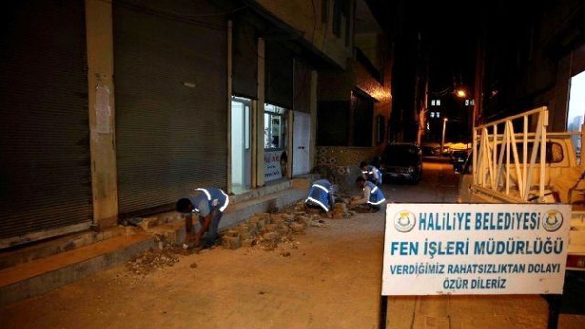 Haliliye Belediyesinde Yol Çalışmaları Gecede Sürüyor