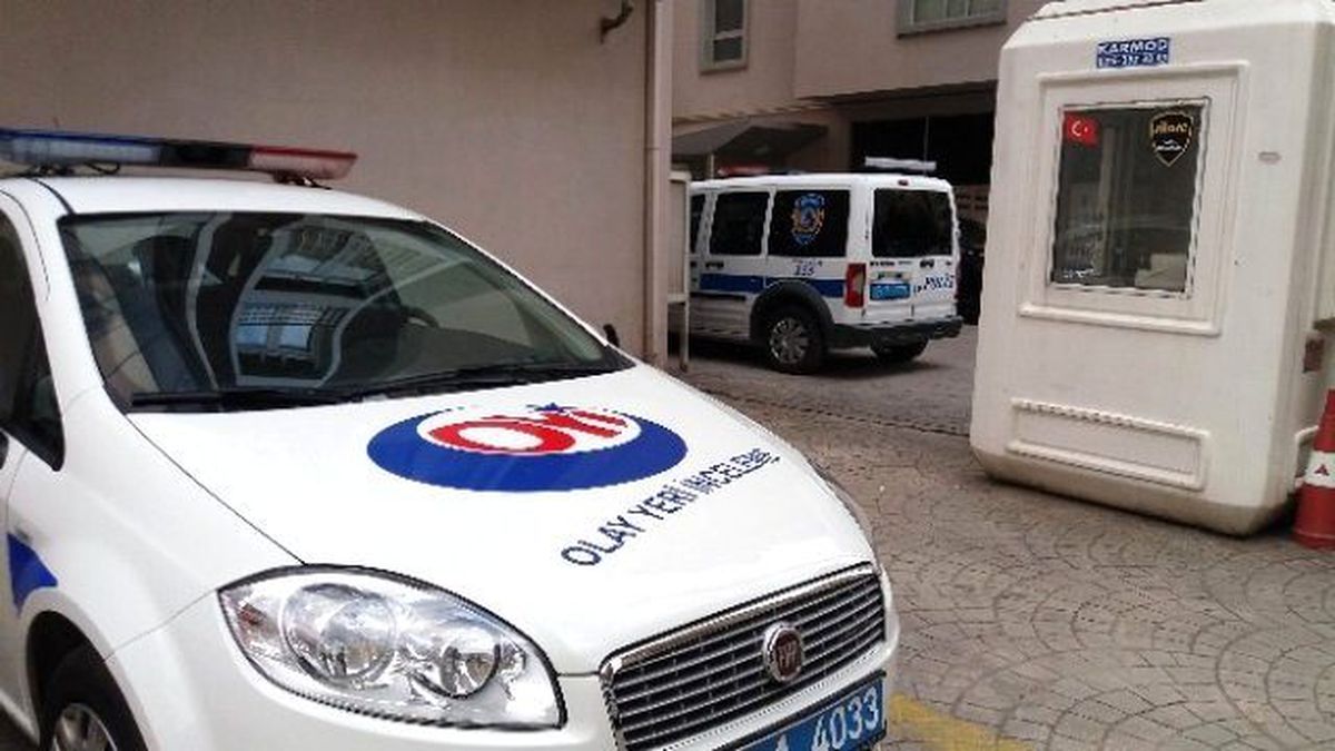 İş Adamı Evinde Ölü Bulundu