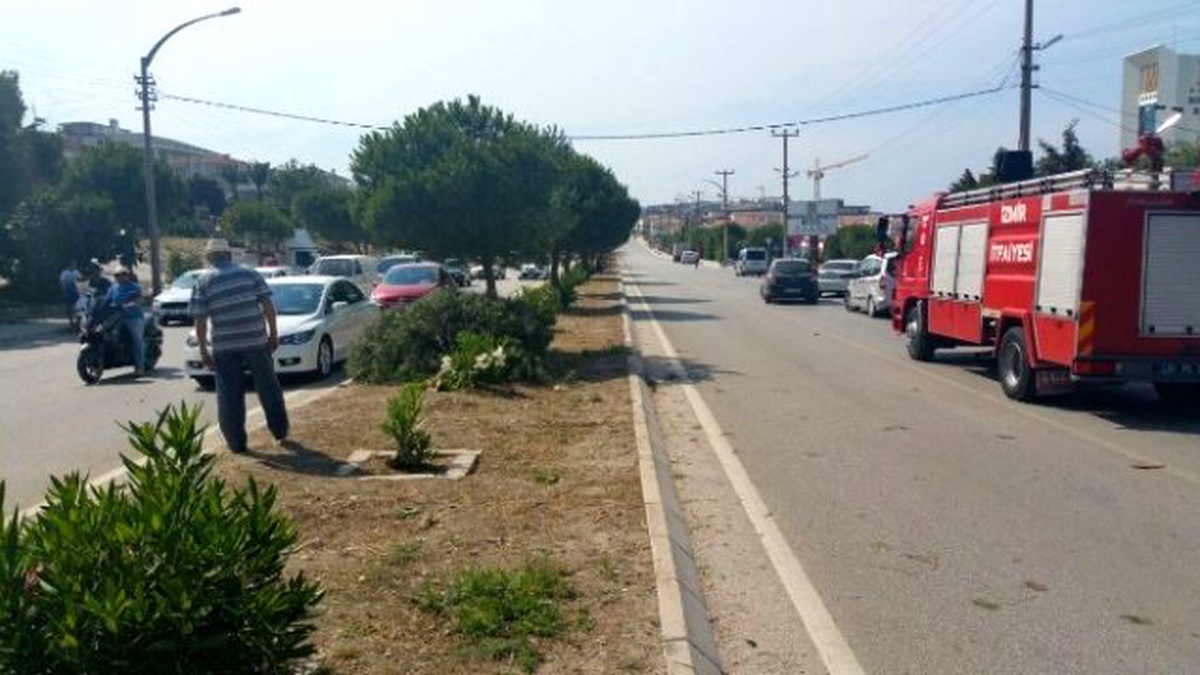 İzmir\'de Feci Kaza: 2 Ölü, 2 Yaralı