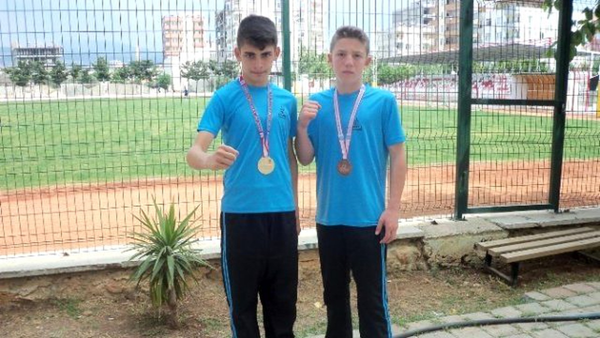 Kağıtsporlu Harun ile Halil Avrupa Biletini Aldı