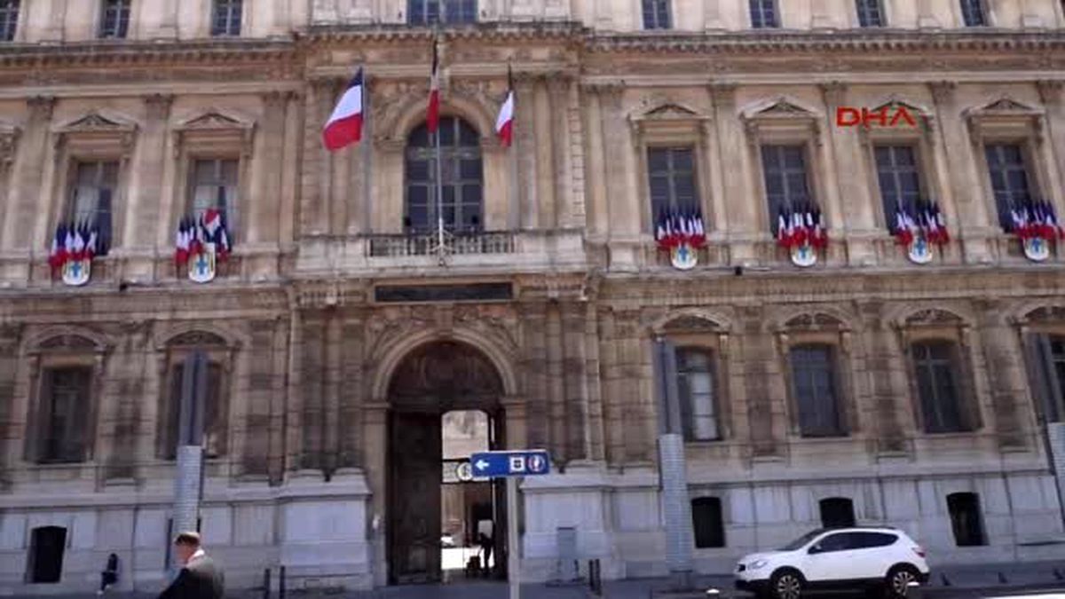 Marsilya\'nin Emniyetten Sorumlu Valisi Laurent Nunez Dha\'na Açıklamalarda Bulundu