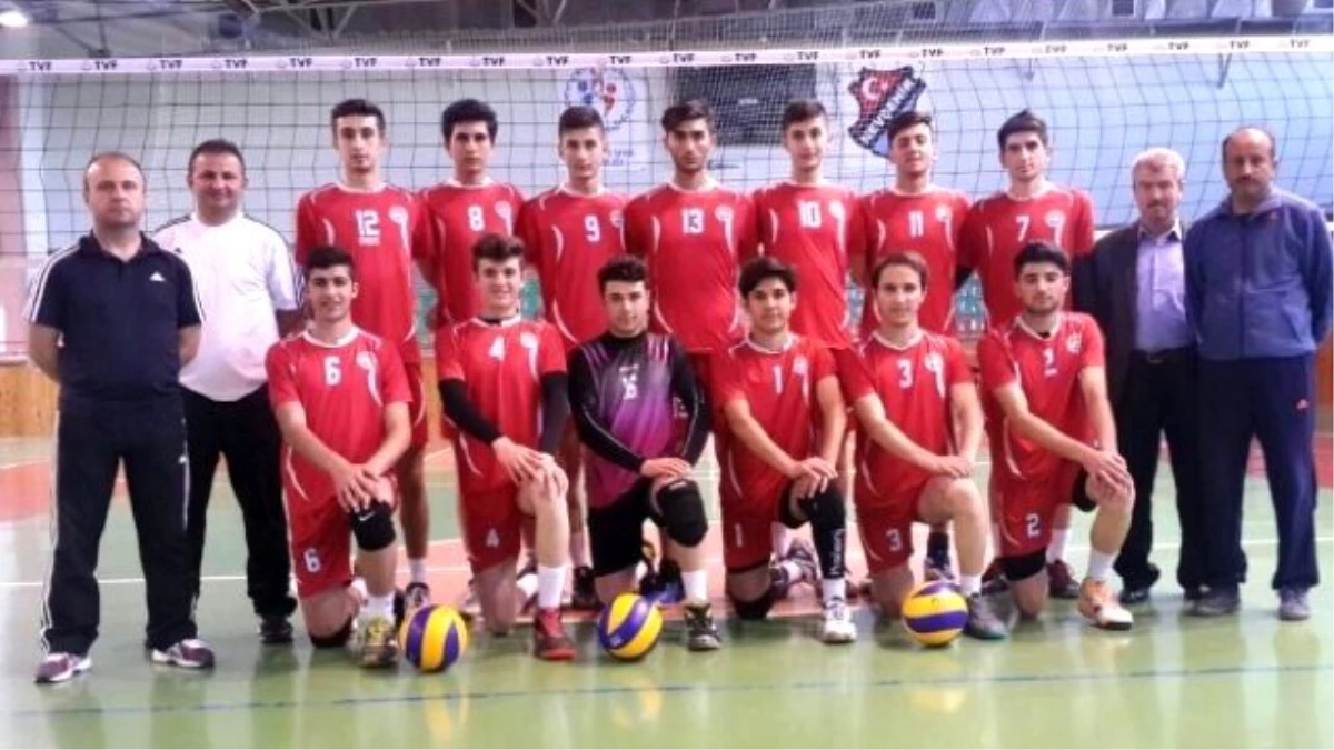 Melikgazinin Genç Voleybocuları Başarıdan Başarıya Koşuyor