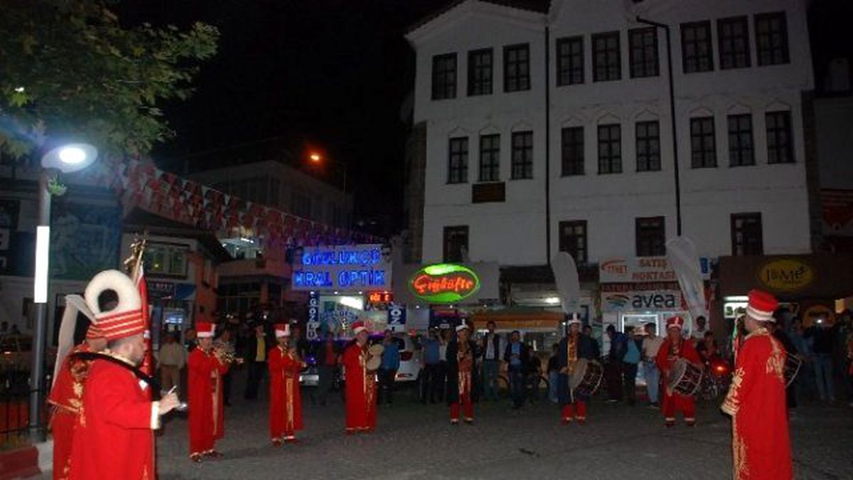 Niksar\'da "Ramazan Sokağı"