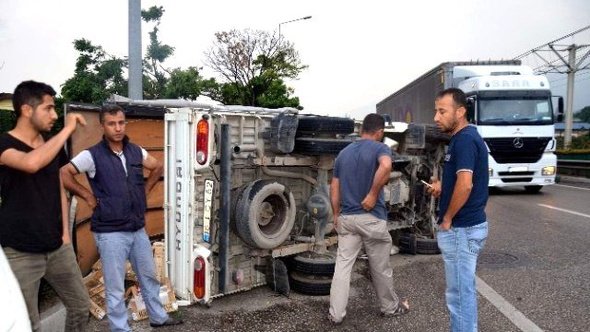 Takla Atan Araçta Burnu Bile Kanamadı