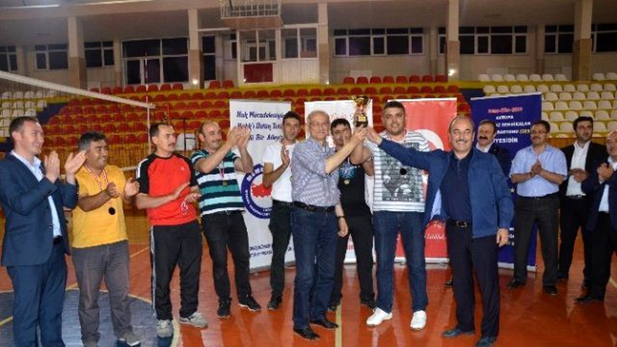 Tokat\'ta Birimler Arası Voleybol Turnuvası