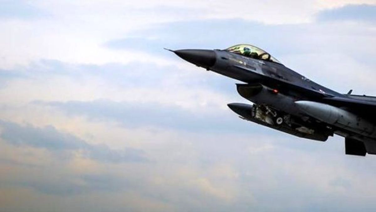 TSK, Lice Kırsalında Teröristleri Havadan Vurdu