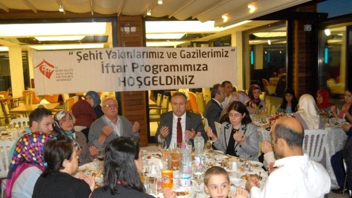 Vali Fidan İftarlarını Şehit Yakınları ve Gazilerle Açtı