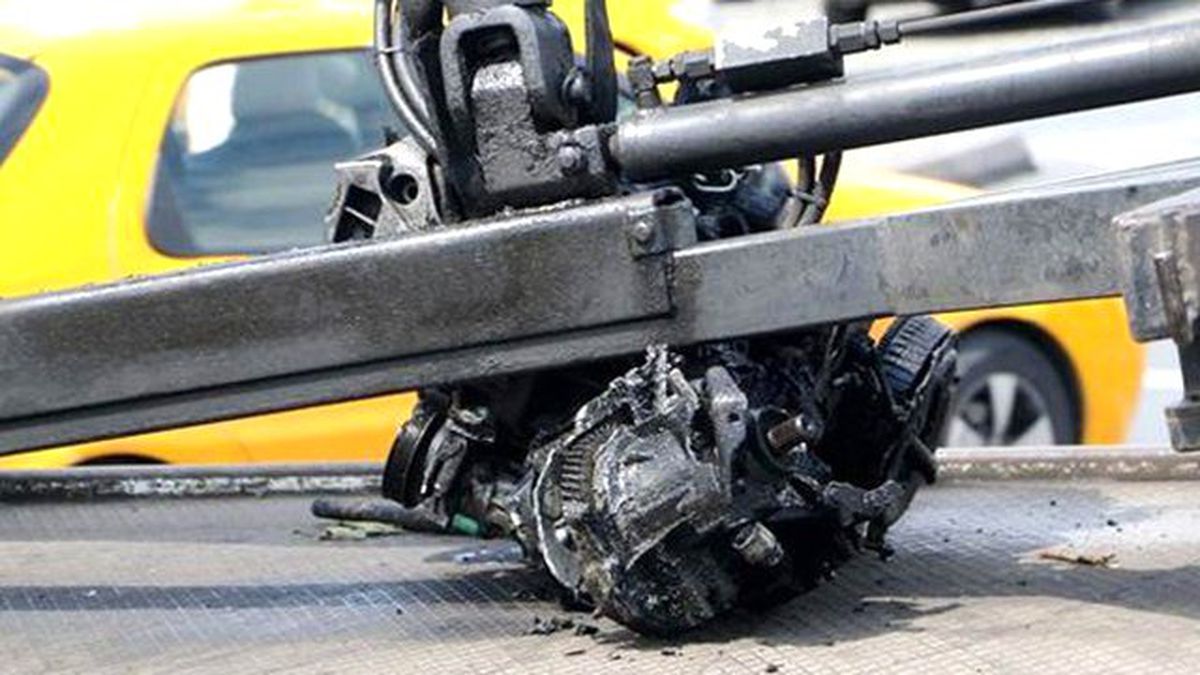 Vezneciler Saldırısında Kullanılan Araçtan Geriye Sadece Motoru Kaldı