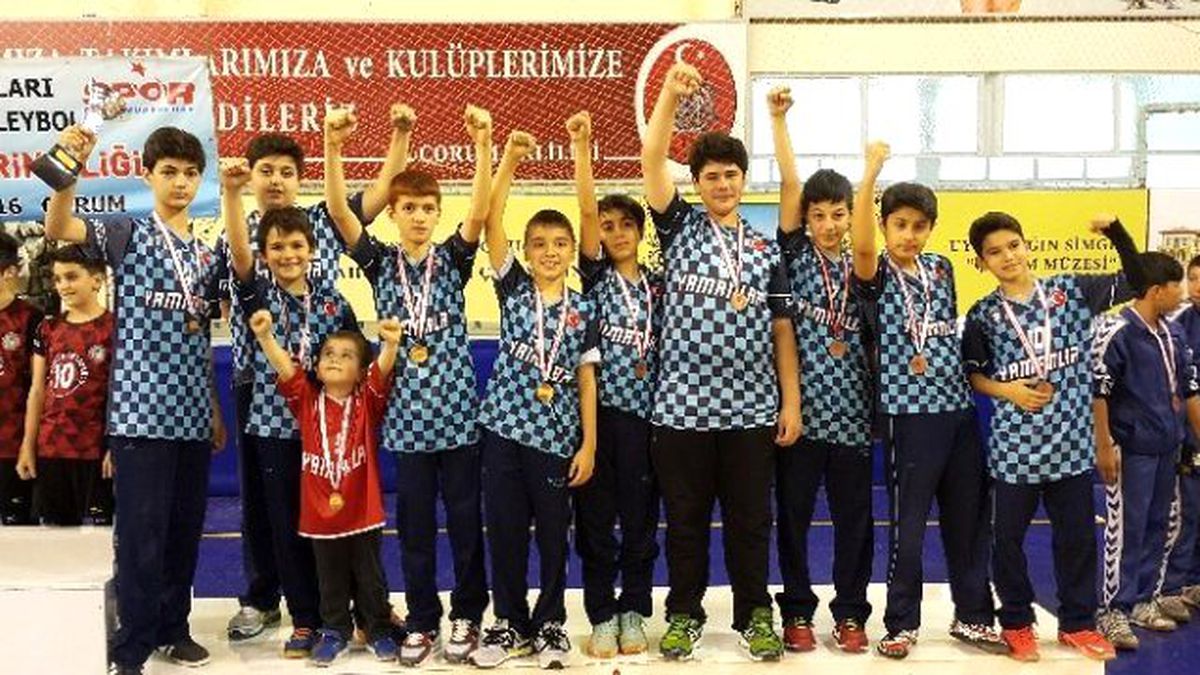 Yamanlar\'da Çifte Kupa Sevinci
