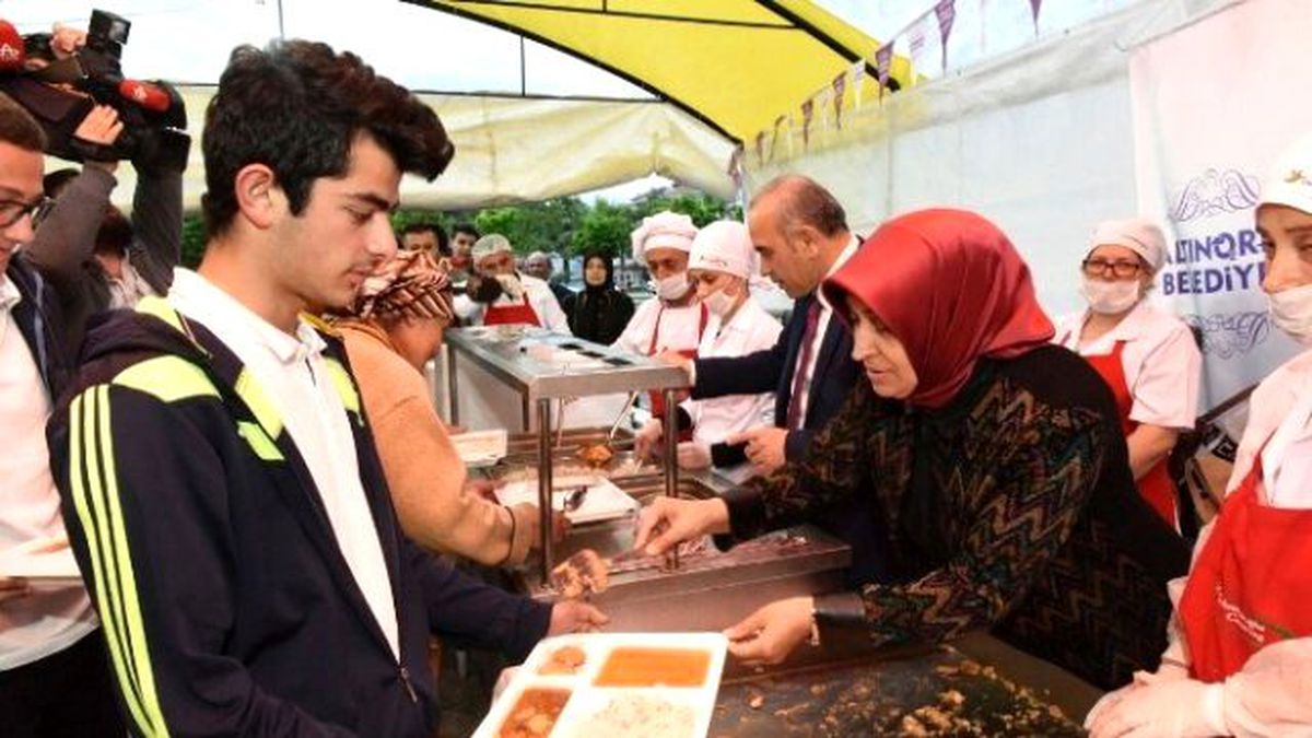 Altınordu\'da Her Gün Bin 200 Kişiye İftar
