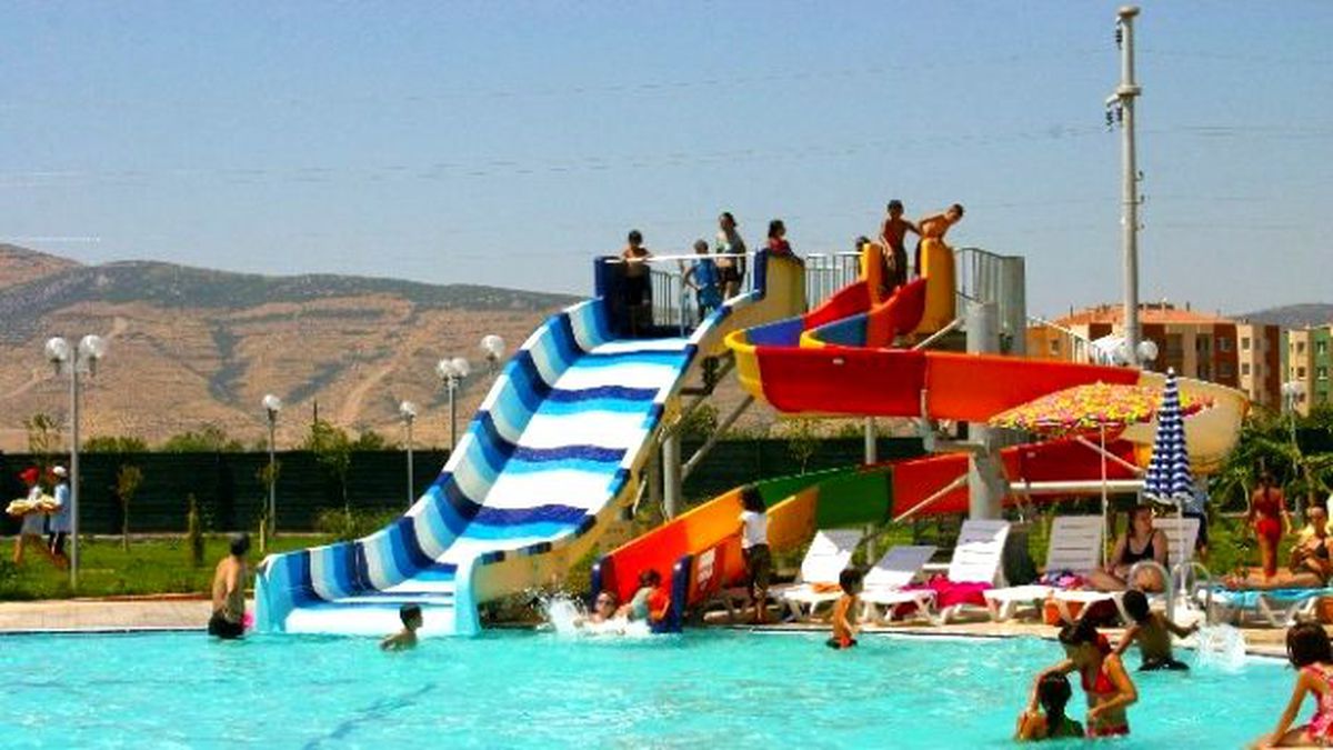 Aquapolis Yüzme Havuzu Açılıyor