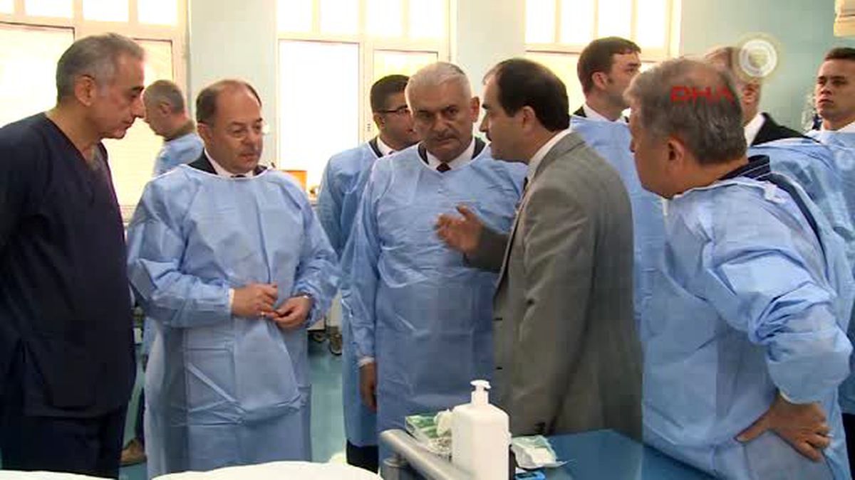Başbakan Yıldırım, Çapa\'da Yaralıları Ziyaret Etti