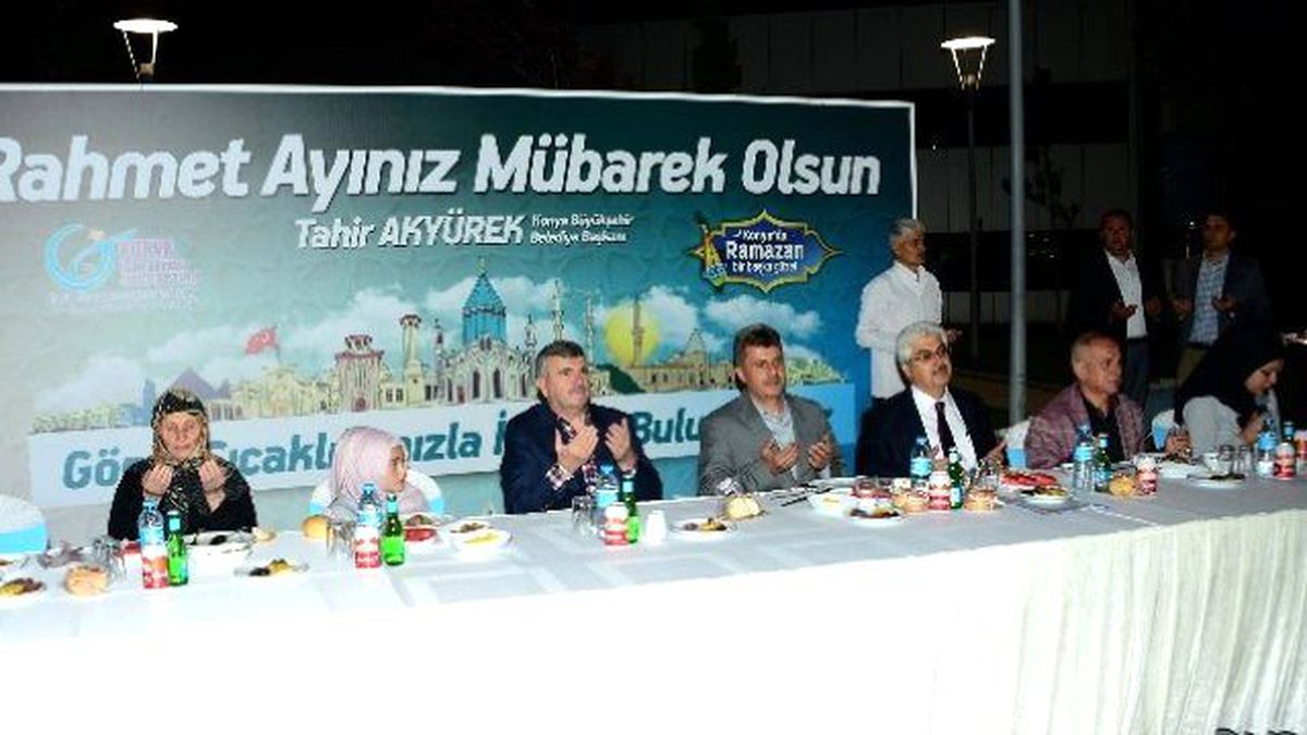 Başkan Akyürek, Huzurevi Sakinleri ve Çocuklarla İftarda Buluştu