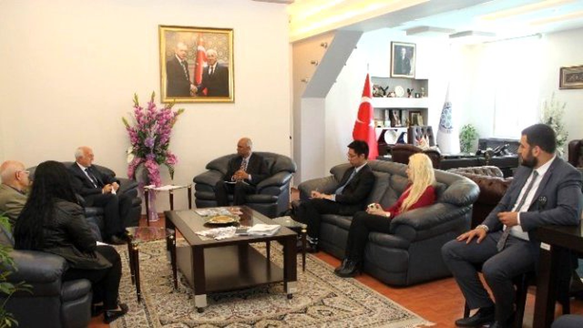 Başkan Hiçyılmaz, Singapur Büyükelçisi\'ni Konuk Etti
