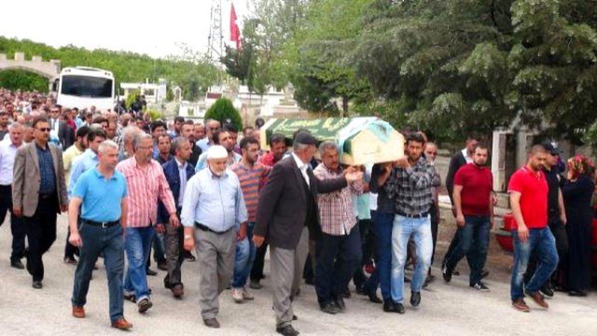 Bombalı Saldırı Kurbanı Elif, Duvağıyla Son Yolculuğuna Uğurlandı