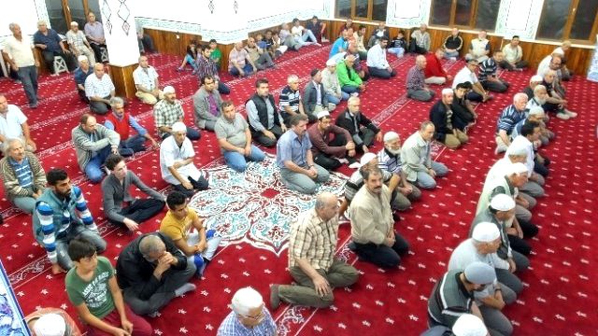Burhaniye Öğretmenler Mahallesinde İkinci Cami İbadete Açıldı