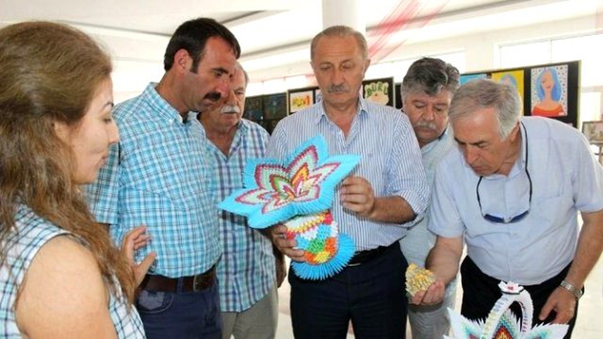 Didim Selçuk Özsoy Ortaokulu\'ndan Görsel Sanatlar Sergisi