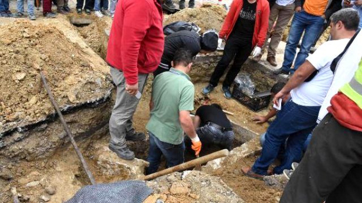 Doğalgaz Kazısında Tarihi Mezar Bulundu