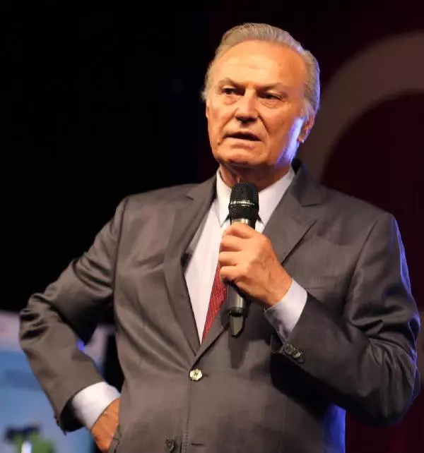 Ediz Hun Türkiye Zor ve Acılı Günlerden Geçiyor Son Dakika