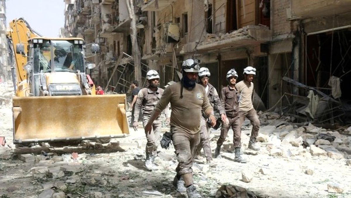Halep\'te Hastane ve Pazar Yerine Saldırı