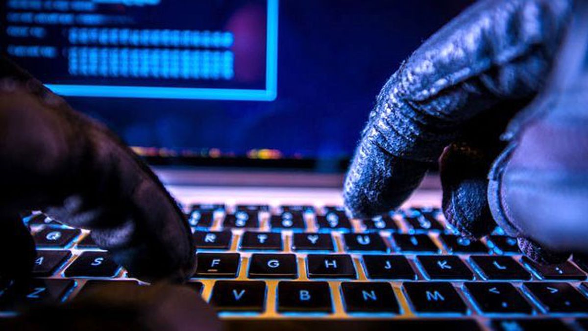 İnternet Korsanları IŞİD'i Cinsel İçerikli Film Yağmuruna Tuttu