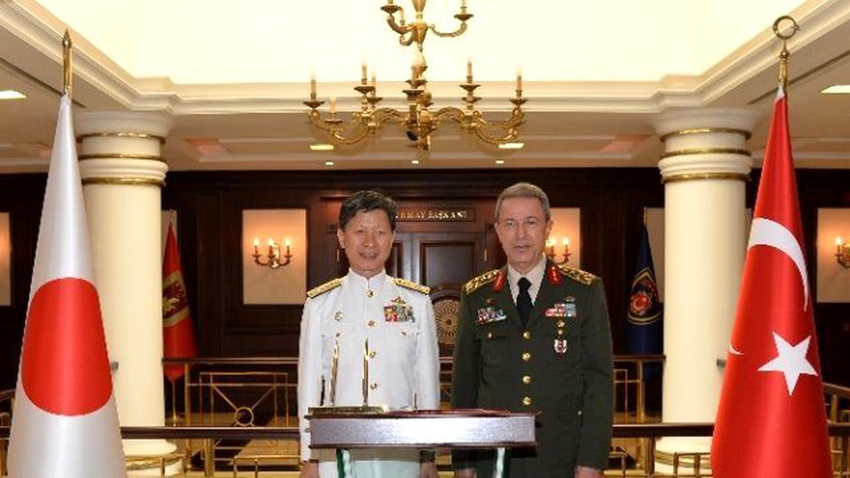 Japonya Deniz Kuvvetleri Komutanı Oramiral Takeı, Orgeneral Akar\'ı Ziyaret Etti