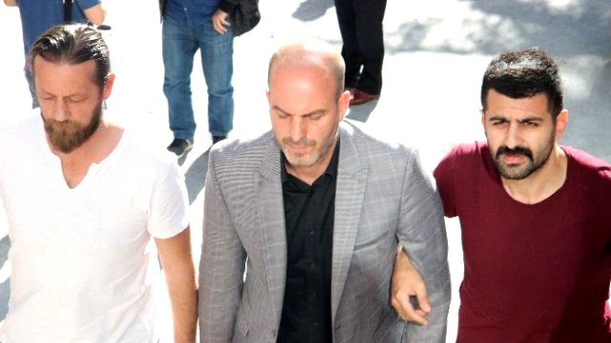 Kılıçdaroğlu\'nun Önüne Boş Kurşun Kovanı Atan Şahıs Gözaltına Alındı