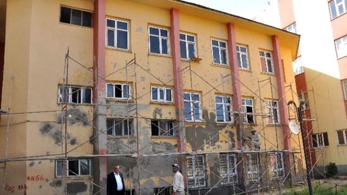 Kızılay Bulanık Şube Binasında Yenileme Çalışması